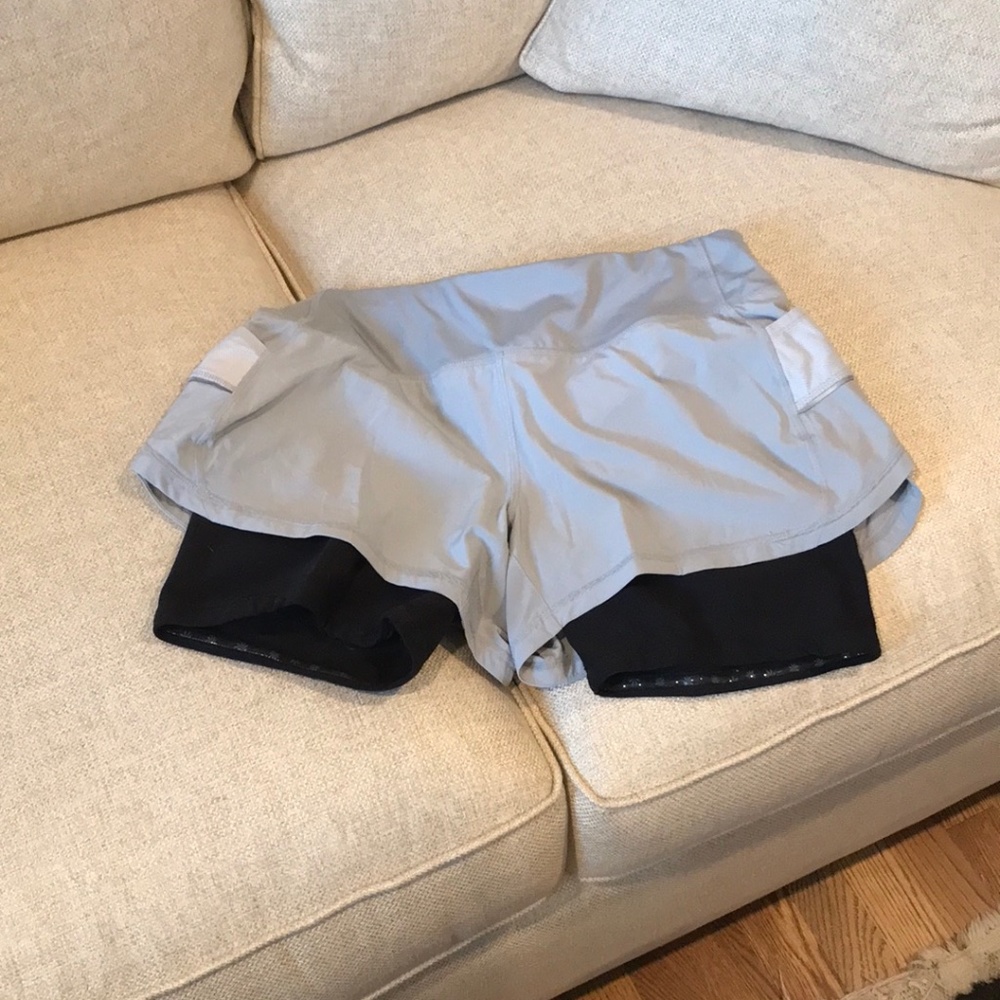 Athleta 2 in 1 shorts gray size small